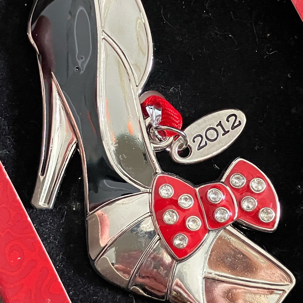 St. Nicholas Square Silver High Heel Ornament with Red Bow